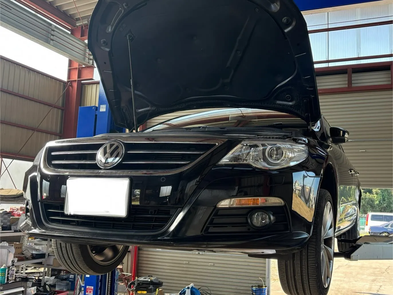 最近、2010年モデルのパサートCCを車検整備でお預かりいた...