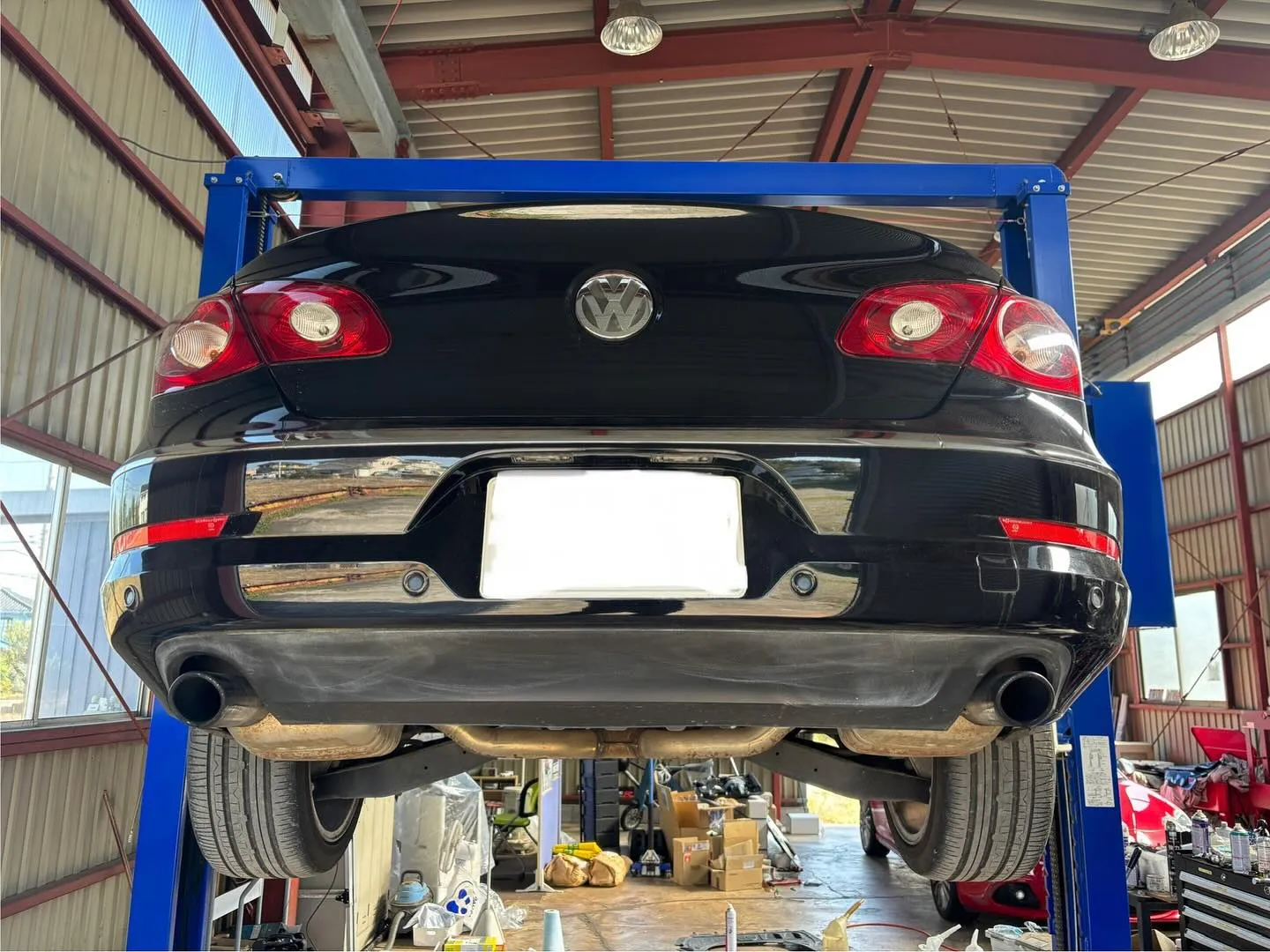 最近、2010年モデルのパサートCCを車検整備でお預かりいた...